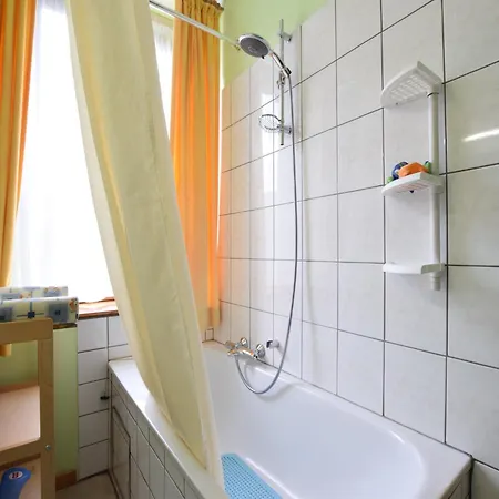 Vakantiehuis Lovely In Marcourt, Cleaning Included